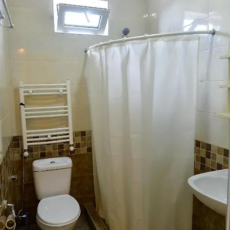 Green Flower Hotel Kutaisi Zewnętrze zdjęcie