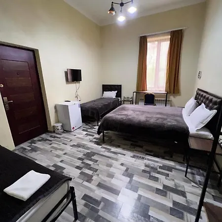 Green Flower Hotel Kutaisi Zewnętrze zdjęcie