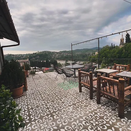 Green Flower Hotel Kutaisi Zewnętrze zdjęcie