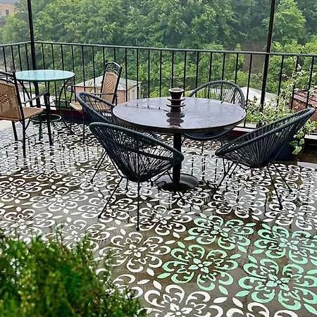 Green Flower Hotel Kutaisi Zewnętrze zdjęcie